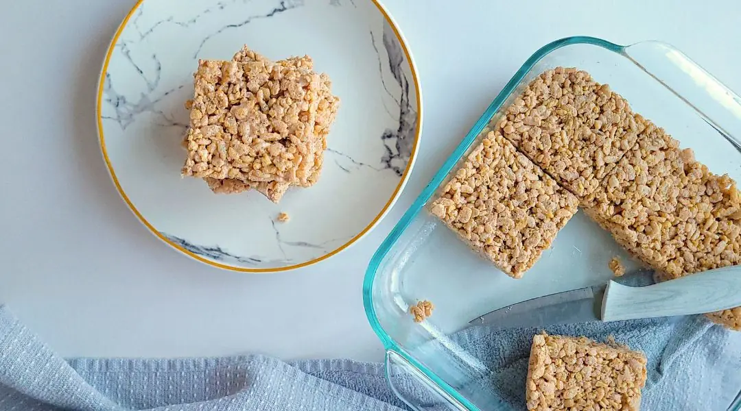 Crispy rice squares in a plate and glass dish
