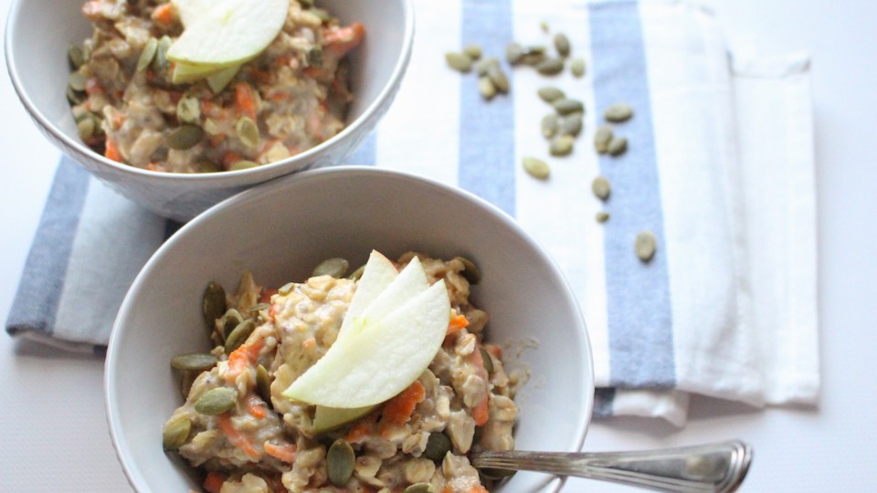 Carrot Cake Style Oatmeal