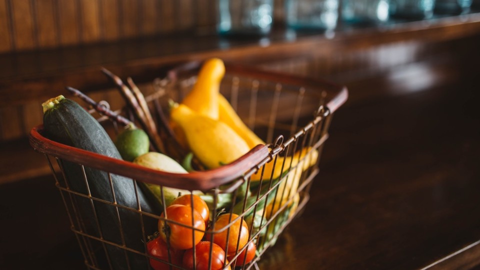fruit and vegetable baskets to prevent food waste