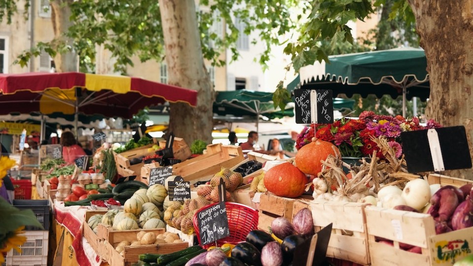 Vegetable market