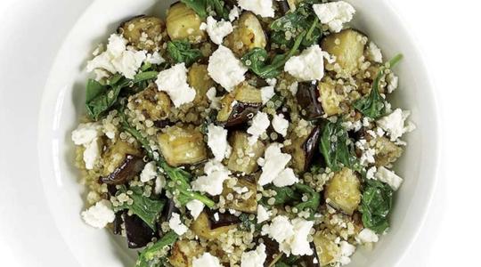 Quinoa à l'aubergine et aux épinards