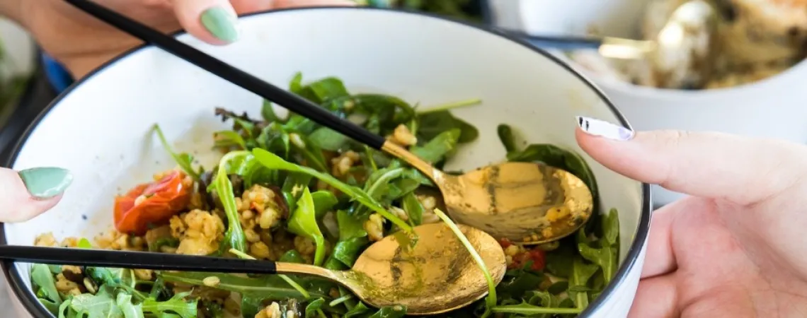Exchange of a salad bowl