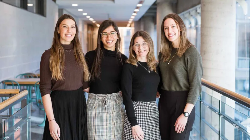4 TeamNutrition Dietitians Nutritionists - 4 Nutritionnistes Diététistes ÉquipeNutrition