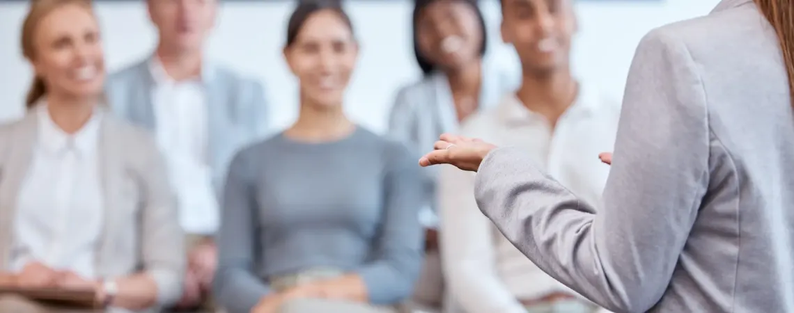 groupe de professionnels qui participent à une formation