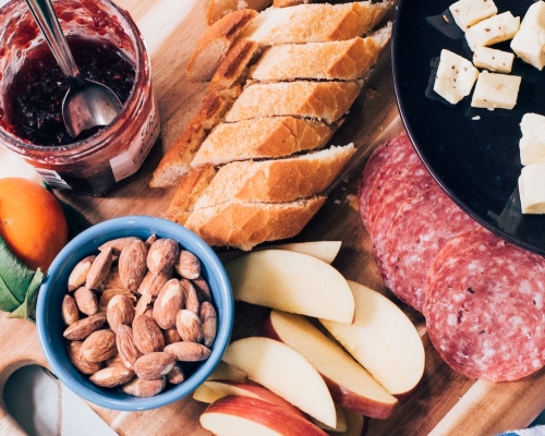 snacks dietitian teamnutrition carbs protein