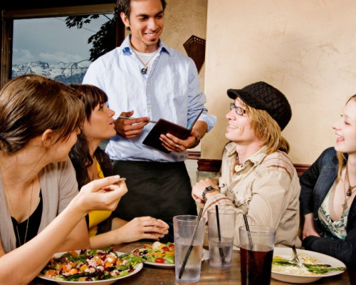 Navigating Dining Out: A Dietitian's Guide to Making Healthier Choices at Restaurants
