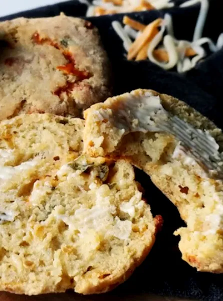Cheddar and Hot Pepper Scones (gluten free and low FODMAP)