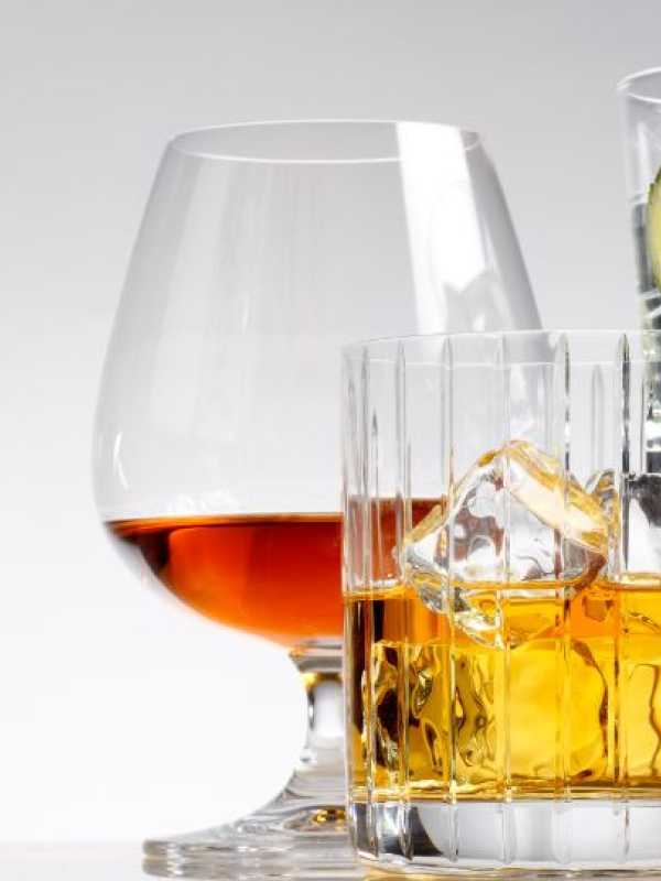 Alcohol and Weight Loss: Is It Compatible?