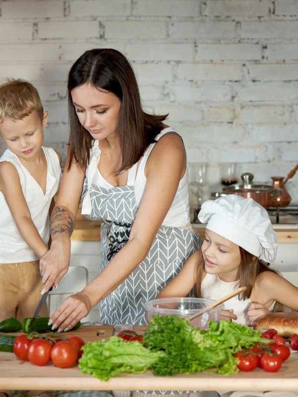 10 Tips to Make Fruits and Vegetables Appealing to Your Kids