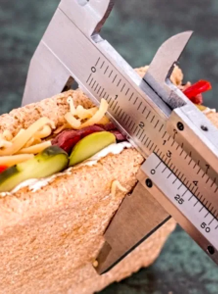 Sandwich being mesured