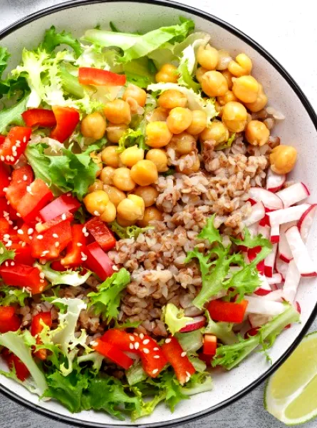 bol riz pois chiches tomates