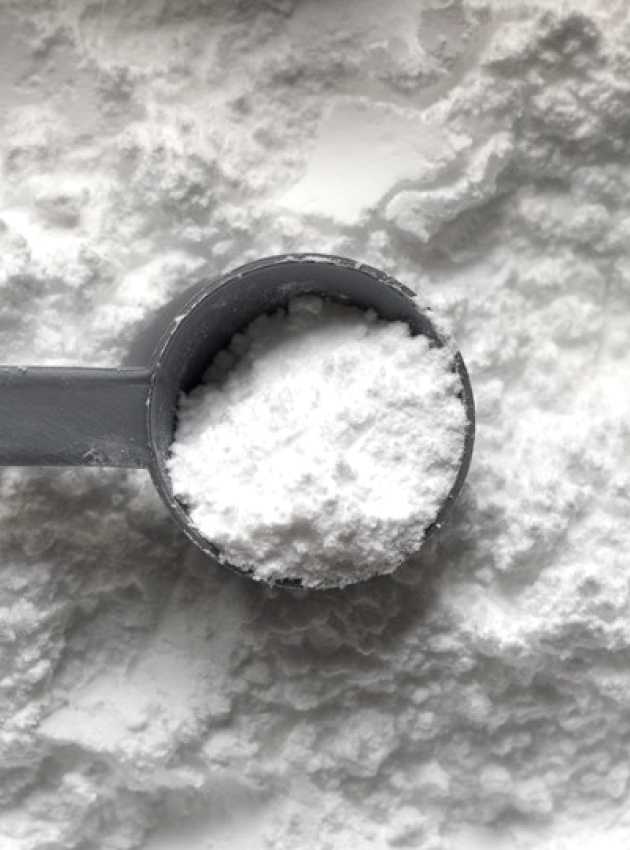 Creatine in a spoon