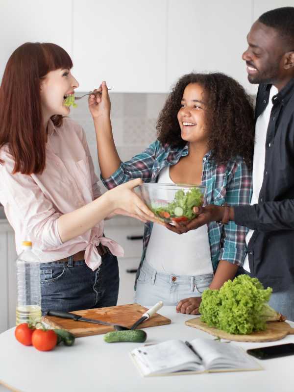 10 Nutritional Tips for Teens