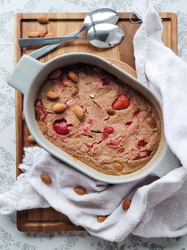Baked oats aux fraises et amandes