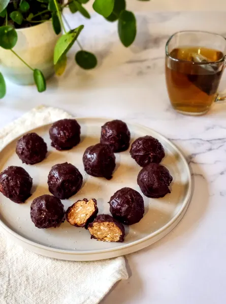 Boules d’énergie au beurre d’arachide ÉquipeNutrition Peanut Butter Energy Bites TeamNutrition