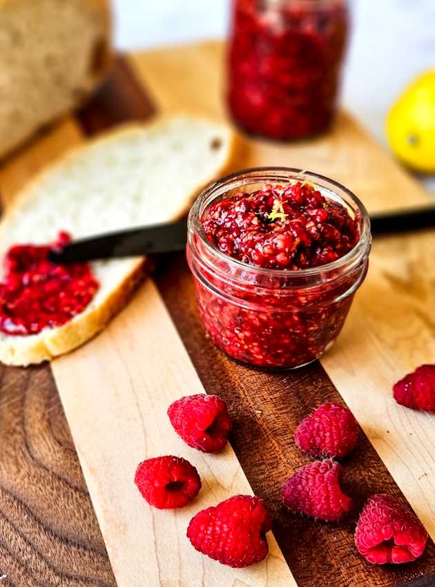 Confiture aux framboises sans cuisson No-Cook Raspberry Jam ÉquipeNutrition Teamnutrition