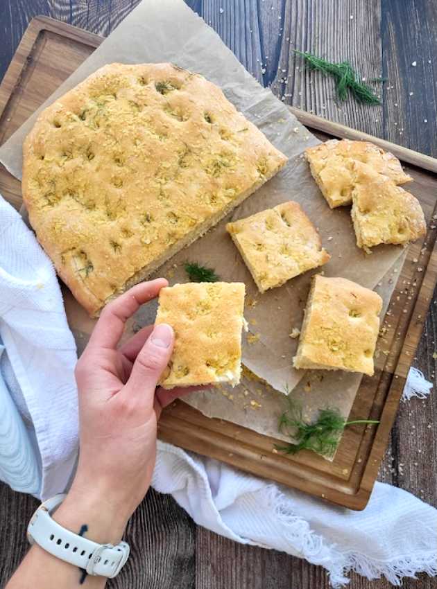 Focaccia protéinée aux pois chiches et romarin Protein Focaccia with Chickpea Flour and Rosemary