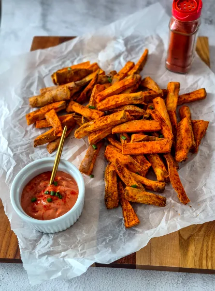 Frites de patate douce à la friteuse à air (Air Fryer) ÉquipeNutrition Air Fryer Sweet Potato Fries TeamNutrition