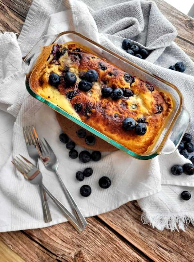 Gâteau au yogourt et bleuets à la friteuse à air (Air Fryer) Air Fryer Blueberry Yogurt Cake