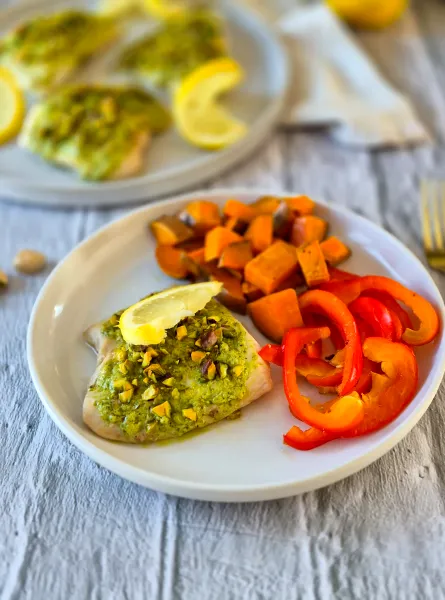 Morue en croûte de pistaches  ÉquipeNutrition Pistachio-Crusted Cod TeamNutrition