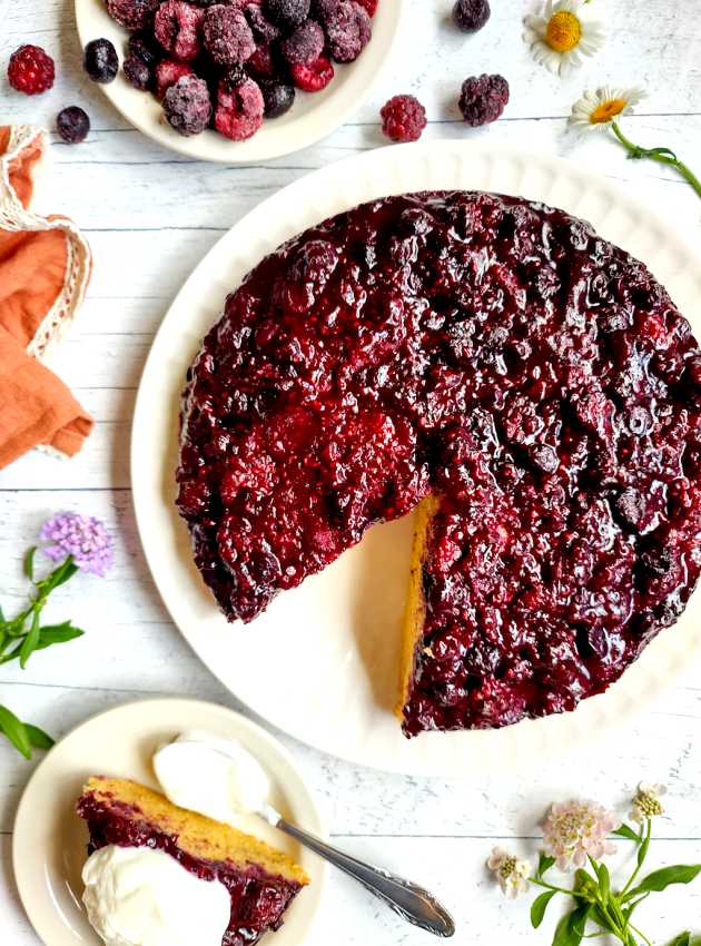 Gâteau renversé aux petits fruits sans gluten