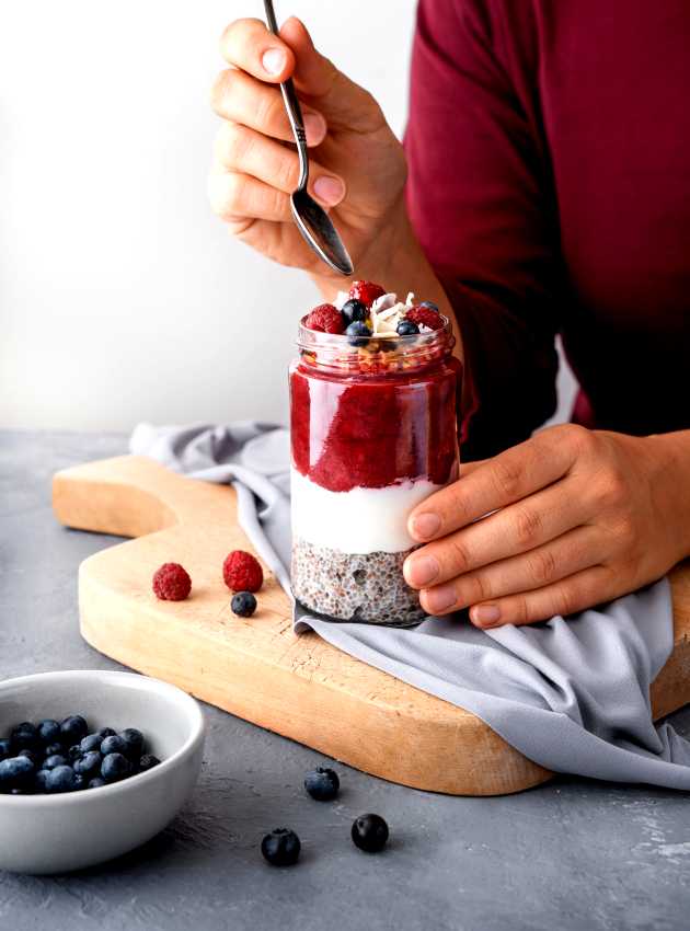 Pouding au chia beurre d’arachide et confiture de fraises