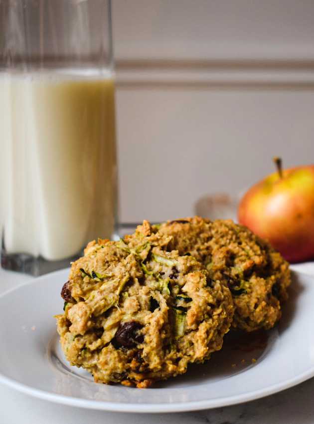 Zucchini and Apple Oats Cookies