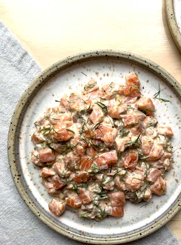 Tartare de truite épicé à l'aneth